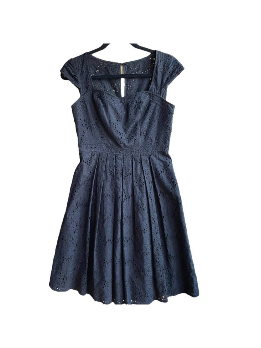 BLACK by Saks Fifth Avenue Size 4 Black Sweetheart Cap Sleeve Eyelet Dress